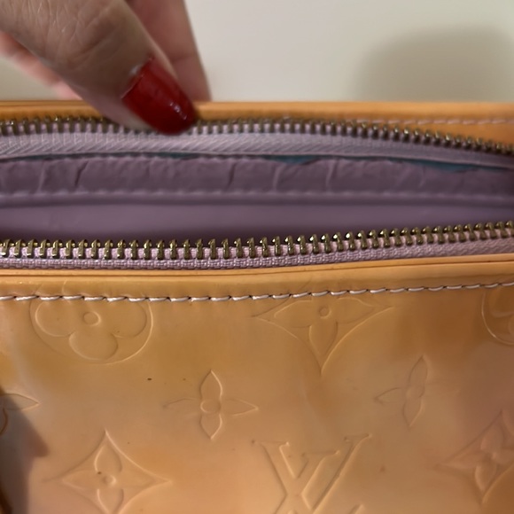 Louis Vuitton Houston Vernis - Picture 8 of 17